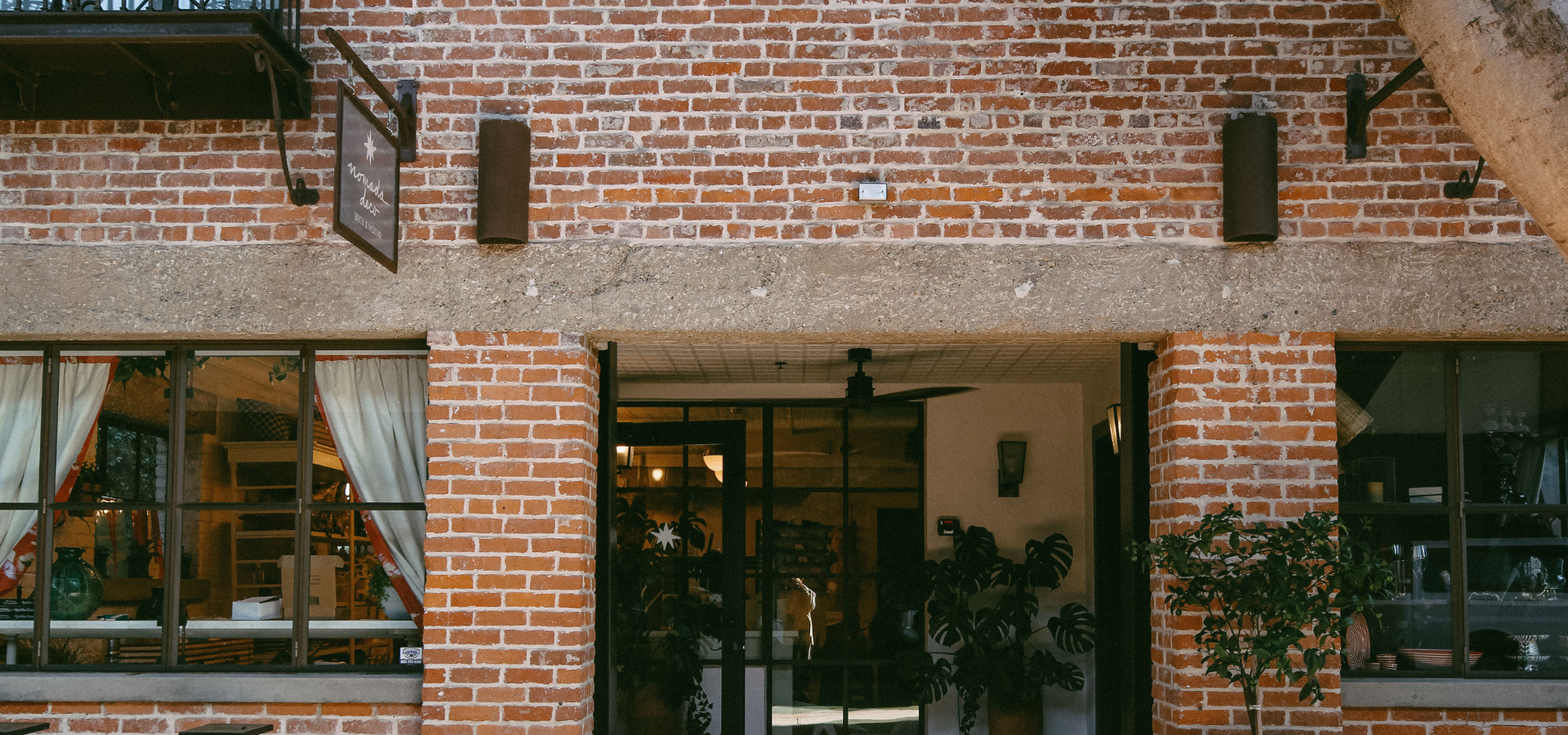 WAREHOUSE WEEKENDS AT BRICK & MORTAR