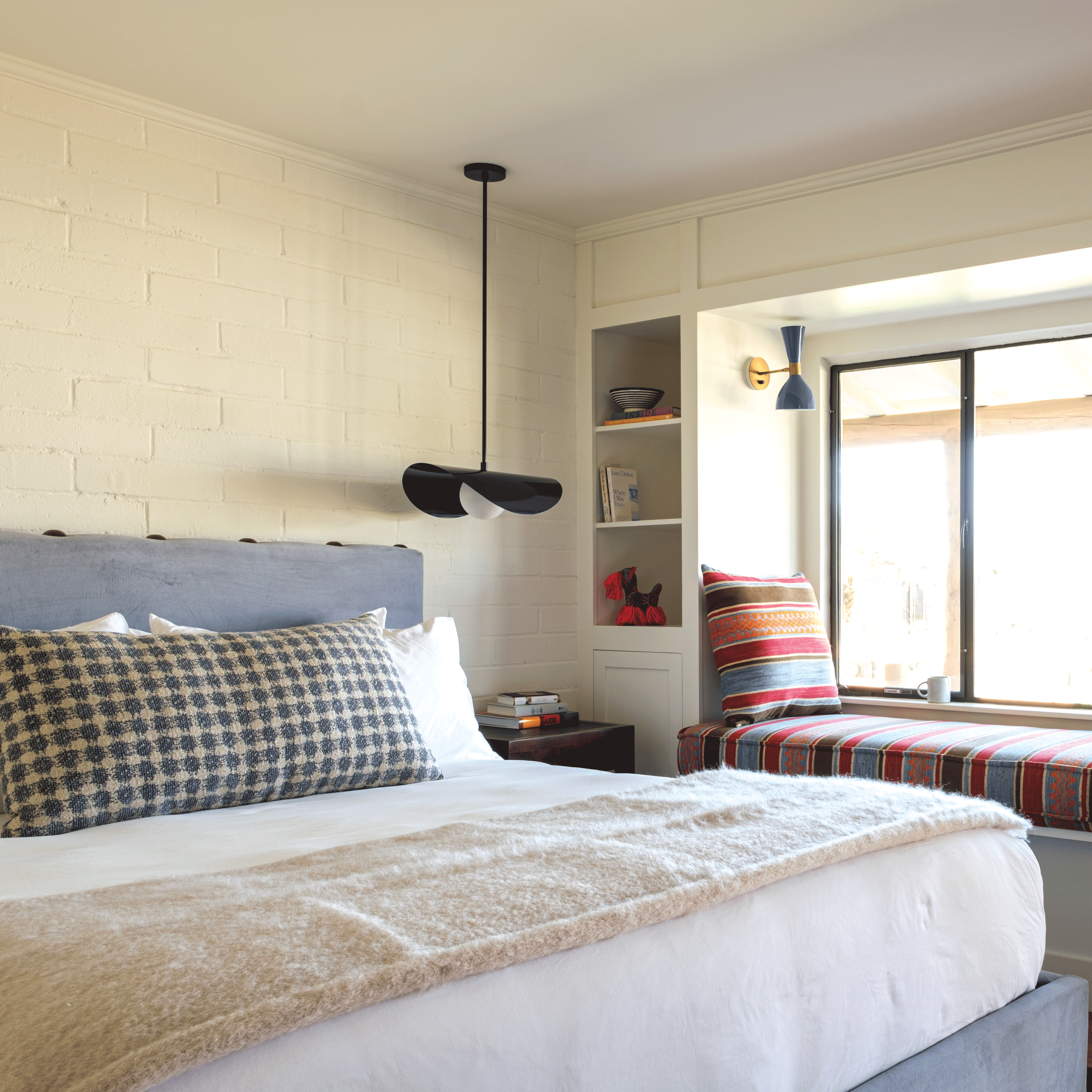 Brass Stud Velvet Bed - Queen
